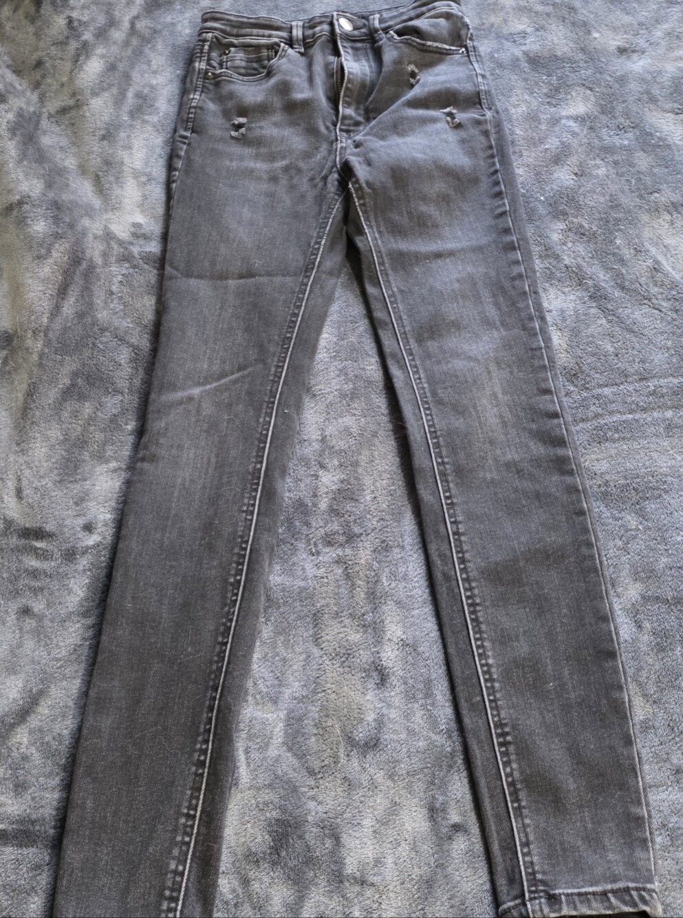 Women’s Slim Fit Black Washed Distressed Jeans